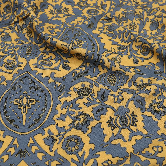 Штапель шир.150см, голубой цветочный орнамент на желтом